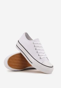 Born2be - Biało-Czarne Trampki Vices na Grubszej Podeszwie pod Kostkę Tilomea. Okazja: na co dzień. Zapięcie: sznurówki. Kolor: biały. Materiał: jeans. Styl: casual #5