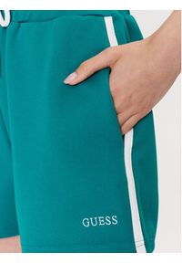 Guess Szorty sportowe Signature V3GD00 KBO62 Zielony Loose Fit. Kolor: zielony. Materiał: syntetyk