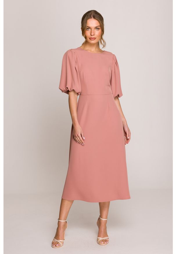 Stylove - Elegancka sukienka koktajlowa z bufiastymi rękawami różana. Okazja: na ślub cywilny, na imprezę, na wesele. Kolor: niebieski, różowy. Materiał: materiał, elastan. Długość rękawa: krótki rękaw. Sezon: lato. Typ sukienki: rozkloszowane. Styl: wizytowy, elegancki. Długość: midi