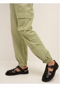 Karen by Simonsen Spodnie materiałowe Henley 10104316 Zielony Baggy Fit. Kolor: zielony. Materiał: bawełna #3
