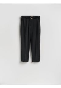 Reserved - Spodnie z paskiem - czarny. Kolor: czarny. Materiał: wiskoza, tkanina #1
