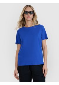 4f - 4F T-shirt oversize z nadrukiem damski - niebieski S. Okazja: na co dzień. Kolor: niebieski. Materiał: dzianina, bawełna, jersey. Długość rękawa: krótki rękaw. Długość: krótkie. Wzór: nadruk. Styl: klasyczny, sportowy, casual
