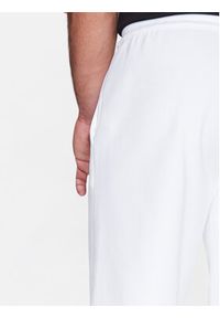 Calvin Klein Szorty sportowe Micro Logo K10K111208 Biały Regular Fit. Kolor: biały. Materiał: bawełna, syntetyk. Styl: sportowy #3