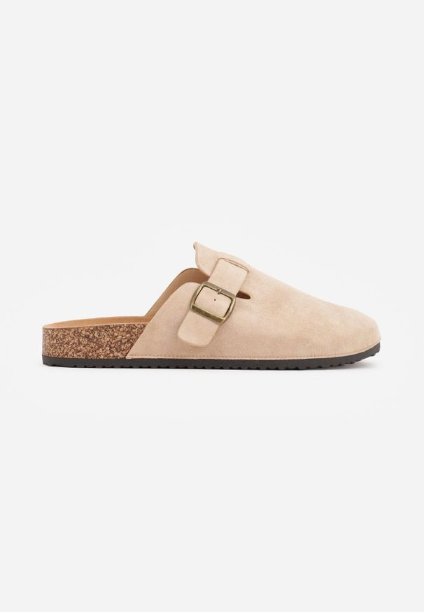 Born2be - Beżowe Klapki w Stylu Chodaków na Korkowej Podeszwie z Klamrą Saleilla. Okazja: na co dzień. Kolor: beżowy. Materiał: jeans. Sezon: lato. Styl: klasyczny, casual