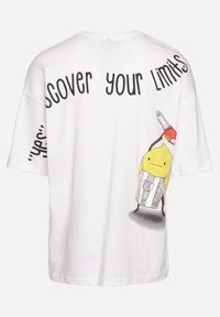 Born2be - Biała Bawełniana Koszulka T-shirt z Krótkim Rękawem z Nadrukiem na Plecach i Przodzie Civia. Okazja: na spotkanie biznesowe, do pracy, na co dzień. Kolor: biały. Materiał: bawełna. Długość rękawa: krótki rękaw. Długość: krótkie. Wzór: nadruk. Styl: klasyczny, biznesowy, casual #5