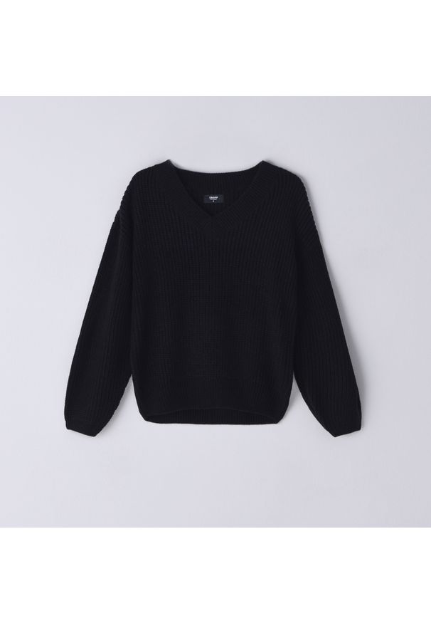 Cropp - Sweter z dekoltem V - Czarny. Kolor: czarny