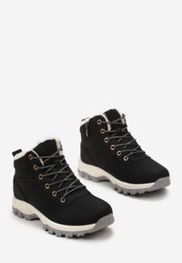 Born2be - Czarne Ocieplane Traperki na Grubej Podeszwie Agolek. Okazja: na co dzień. Kolor: czarny. Sezon: zima. Styl: casual #2