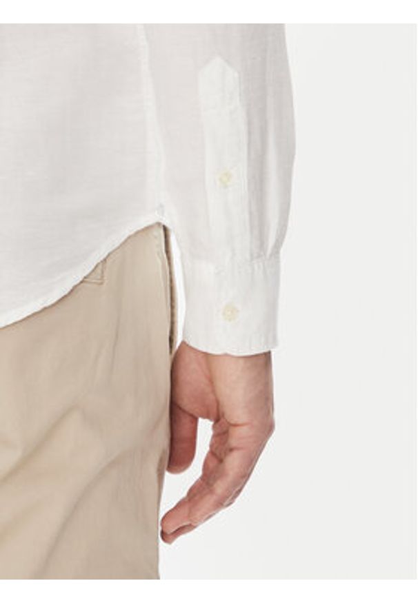 Lee Koszula Patch 112364230 Biały Regular Fit. Kolor: biały. Materiał: bawełna