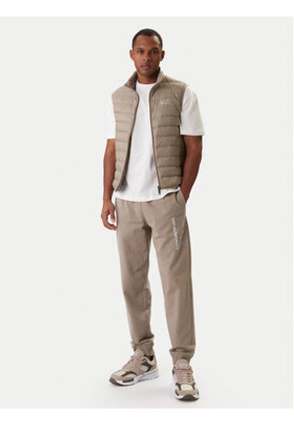 EA7 Emporio Armani Kamizelka 8NPQ06 PNGPZ U6167 Beżowy Regular Fit. Kolor: beżowy. Materiał: syntetyk