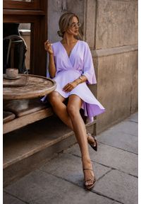 MOE - Fioletowa Rozkloszowana Mini Sukienka z Luźną Górą. Kolor: fioletowy. Materiał: elastan, poliester. Długość: mini