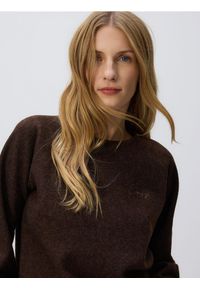 Reserved - Dzianinowa bluza z haftem - ciemnobrązowy. Kolor: brązowy. Materiał: dzianina. Wzór: haft #1