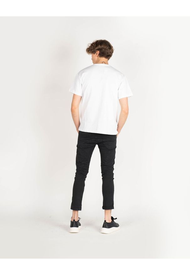 Xagon Man T-Shirt | P22082 Z0 0061 | Mężczyzna | Biały. Kolor: biały. Materiał: bawełna. Wzór: aplikacja