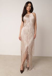 Born2be - Beżowa Koktajlowa Sukienka na Ramiączkach Zdobiona Frędzlami Kelennea. Kolor: beżowy. Długość rękawa: na ramiączkach. Wzór: aplikacja. Typ sukienki: dopasowane. Styl: wizytowy #3