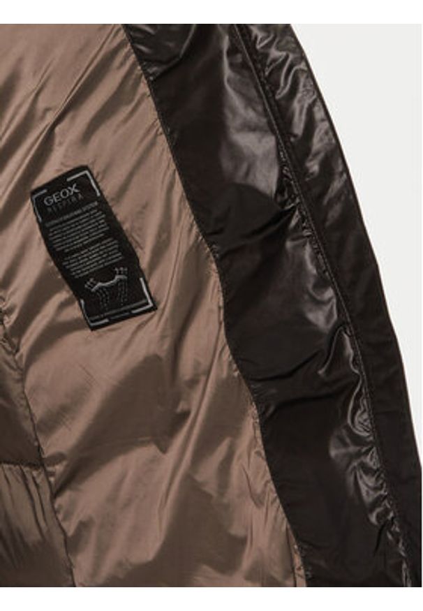 Geox Płaszcz zimowy Backsie W4628H T2843 F9000 Czarny Regular Fit. Kolor: czarny. Materiał: syntetyk. Sezon: zima