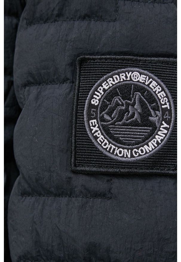 Superdry Kurtka puchowa damska kolor czarny przejściowa. Kolor: czarny. Materiał: puch