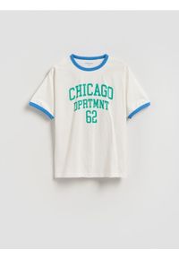 Reserved - T-shirt z nadrukiem - złamana biel. Materiał: dzianina, bawełna. Wzór: nadruk #1