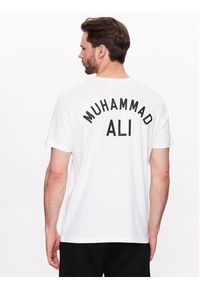 Alpha Industries T-Shirt Muhammad Ali 136517 Biały Regular Fit. Kolor: biały. Materiał: bawełna #5