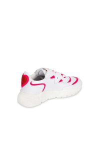 MOSCHINO - Białe sneakersy z neonowymi wstawkami. Kolor: biały. Materiał: guma. Szerokość cholewki: normalna. Wzór: aplikacja. Sezon: wiosna #3