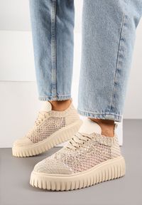 Renee - Beżowe Sneakersy Vices na Platformie z Ażurową Cholewką Lumerise. Okazja: na co dzień. Kolor: beżowy. Szerokość cholewki: normalna. Wzór: ażurowy. Obcas: na platformie #4