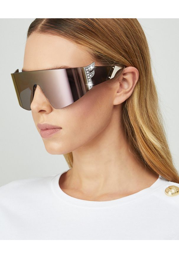 FENDI - Okulary przeciwsłoneczne Fendi Prints On. Kolor: szary. Wzór: aplikacja, gradientowy