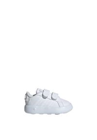 Buty Adidas Star Wars Grand Court 2.0 Infants. Okazja: na co dzień. Kolor: biały. Materiał: materiał. Wzór: motyw z bajki