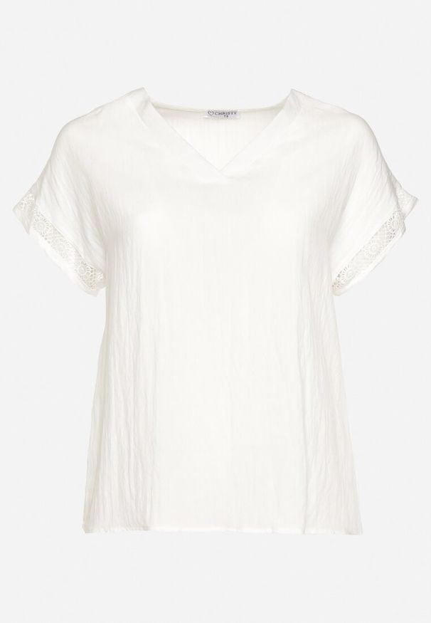 Born2be - Biała Bluzka z Ozdobną Falbanką i Dekoltem w Serek Vikiirelia. Okazja: na spotkanie biznesowe. Typ kołnierza: dekolt w serek. Kolekcja: plus size. Kolor: biały. Materiał: materiał. Styl: biznesowy