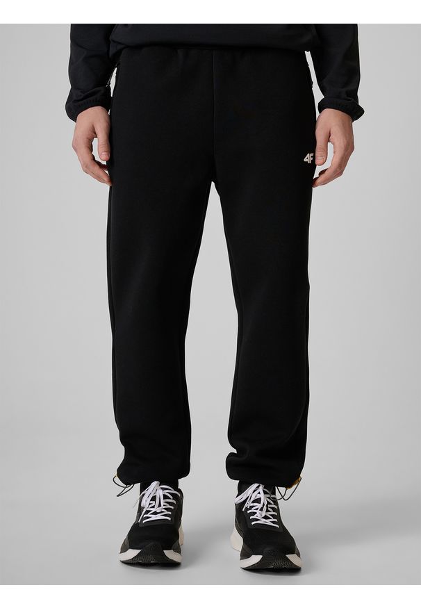 4f - 4F Spodnie dresowe joggery męskie - czarne XL. Kolor: czarny. Materiał: dresówka