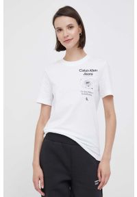 Calvin Klein Jeans t-shirt bawełniany kolor biały. Kolor: biały. Materiał: bawełna. Długość rękawa: krótki rękaw. Długość: krótkie. Wzór: nadruk. Styl: klasyczny
