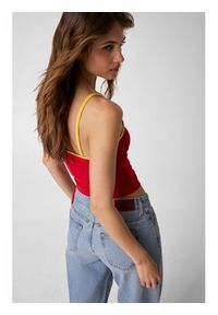 Guess T-Shirt 183097 Czerwony Classic Fit. Kolor: czerwony #4