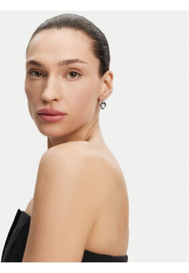 Guess Kolczyki JUBE05209JW Srebrny. Materiał: metalowe. Kolor: srebrny