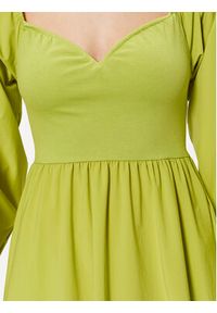 GESTUZ - Gestuz Sukienka codzienna Mist 10906893 Zielony Regular Fit. Okazja: na co dzień. Kolor: zielony. Materiał: wiskoza. Typ sukienki: proste. Styl: casual #3