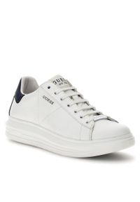 Sneakersy Guess FM8VI BLEL12 WHIBL. Kolor: biały. Materiał: skóra