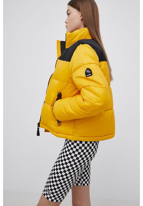 Superdry kurtka damska kolor żółty zimowa. Okazja: na co dzień. Kolor: żółty. Sezon: zima. Styl: casual