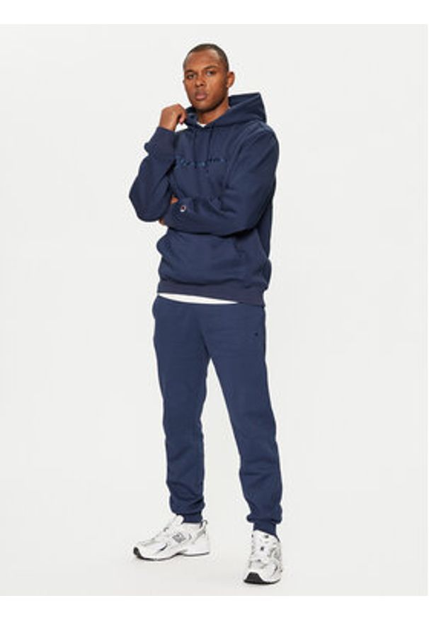 Champion Bluza 220271 Granatowy Relaxed Fit. Kolor: niebieski. Materiał: bawełna, syntetyk