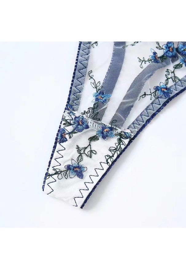 Intica - Komplet bielizny koronkowej na romantyczne wieczory Rosaura. Kolor: niebieski. Materiał: koronka. Wzór: koronka