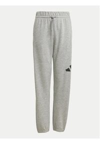 Adidas - adidas Spodnie dresowe Essentials JD2092 Szary Regular Fit. Kolor: szary. Materiał: bawełna #7