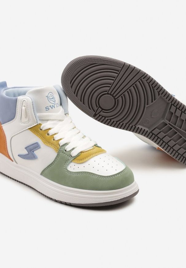 Born2be - Biało-Zielone Sneakersy Eudala. Kolor: biały. Materiał: jeans