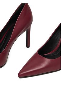 Calvin Klein Szpilki Ess Stiletto 90 HW0HW02608 Bordowy. Kolor: czerwony. Materiał: skóra. Obcas: na szpilce #6