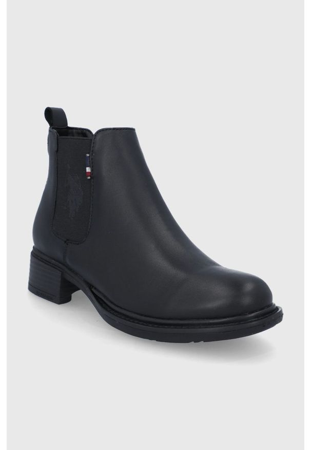 U.S. Polo Assn. Sztyblety skórzane damskie kolor czarny na płaskim obcasie. Nosek buta: okrągły. Kolor: czarny. Materiał: skóra. Obcas: na obcasie. Wysokość obcasa: niski