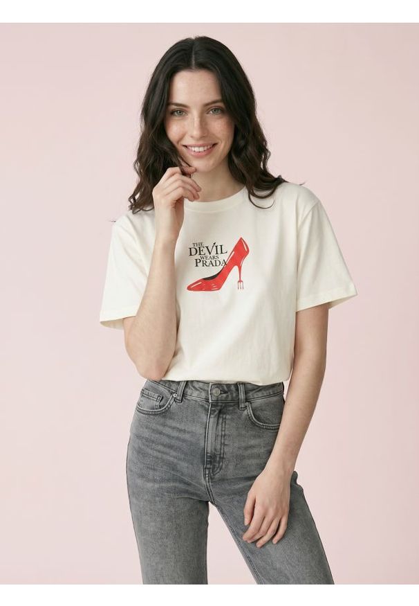Sinsay - Koszulka z nadrukiem The Devil Wears Prada - kremowy. Kolor: kremowy. Wzór: nadruk