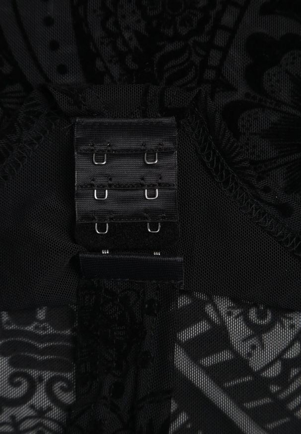 Renee - Czarne Body z Siateczki Vonegno. Kolor: czarny. Materiał: wiskoza, welur, jeans. Wzór: aplikacja
