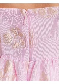 Custommade Sukienka koktajlowa Kornelia 999395467 Różowy Regular Fit. Kolor: różowy. Materiał: syntetyk. Styl: wizytowy #3