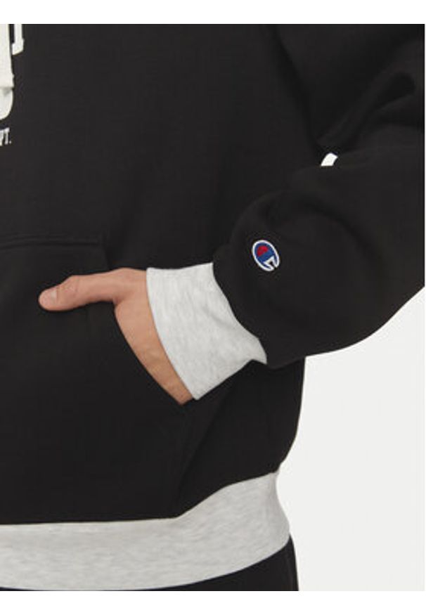 Champion Bluza 220436 Czarny Regular Fit. Kolor: czarny. Materiał: bawełna