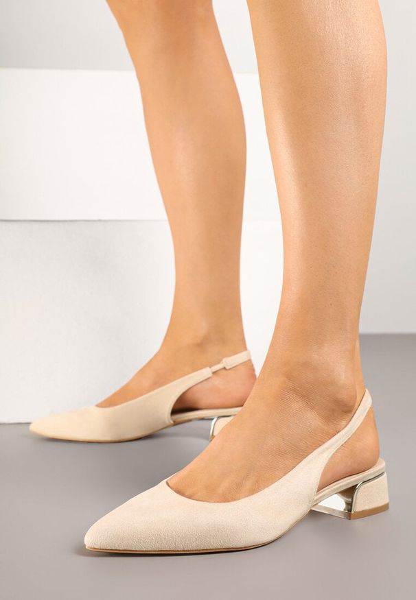 Renee - Beżowe Sandały Typu Slingback ze Skórzaną Wkładką i Metaliczną Wstawką Wevessa. Okazja: na co dzień. Zapięcie: sprzączka. Kolor: beżowy. Materiał: skóra. Styl: casual, elegancki