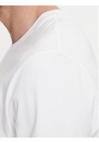 Guess T-Shirt M4YI29 J1314 Biały Slim Fit. Kolor: biały. Materiał: bawełna #4