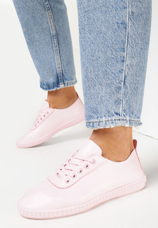 Born2be - Różowe Trampki. Nosek buta: okrągły. Kolor: różowy. Materiał: jeans, materiał, skóra ekologiczna. Szerokość cholewki: normalna. Wzór: jednolity
