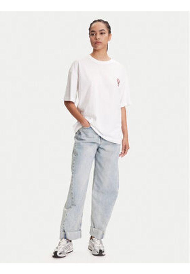 Pieces T-Shirt Tobster 17160811 Biały Oversize. Kolor: biały. Materiał: bawełna