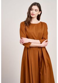 Marie Zélie - Sukienka Andrea wełniana cynamonowa. Kolor: brązowy. Materiał: wełna. Typ sukienki: rozkloszowane. Styl: klasyczny #3