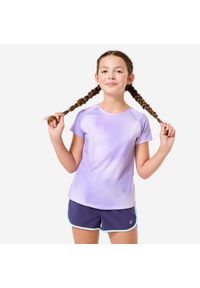 Decathlon - Koszulka sportowa dla dzieci.. Kolor: różowy. Materiał: poliester, lyocell, elastan, materiał. Długość rękawa: krótki rękaw. Długość: krótkie. Sport: joga i pilates #1