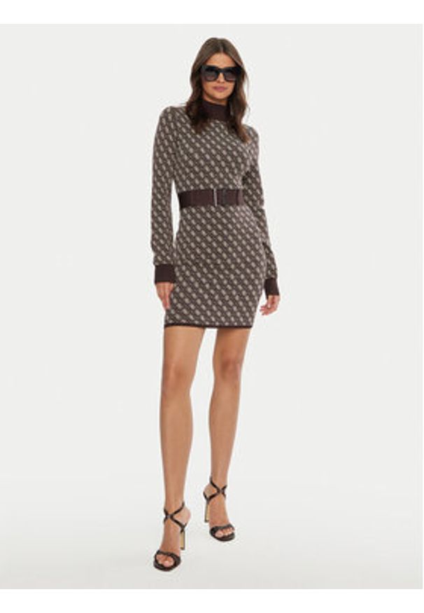 Guess Sukienka dzianinowa Lise W4BK43 Z37K0 Brązowy Regular Fit. Kolor: brązowy. Materiał: syntetyk, wiskoza